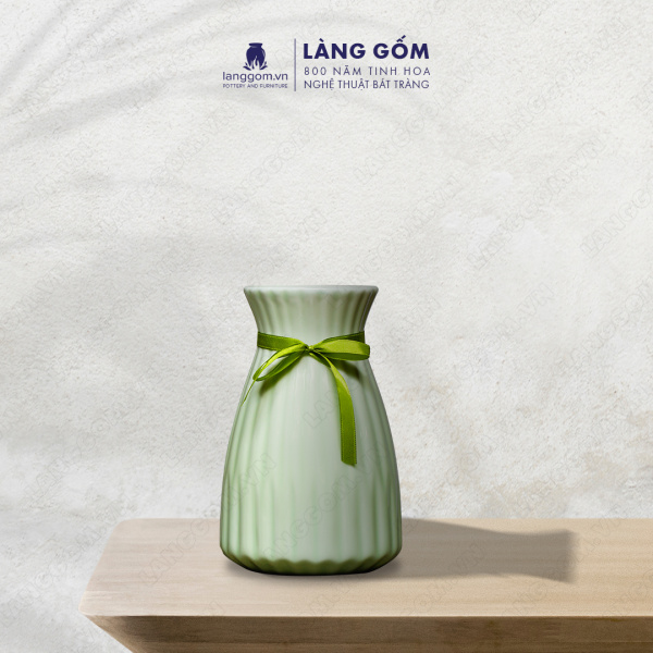 Lọ hoa Men ngọc loe khía